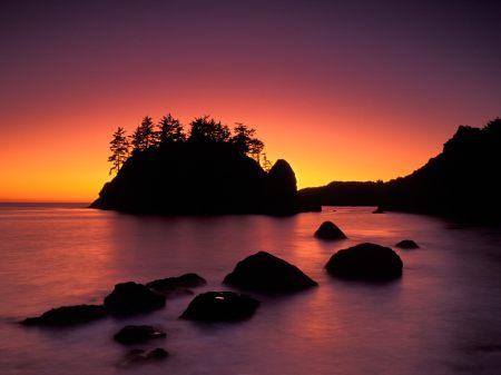 seastacks-silhouetted-at-sunset-trinidad-california